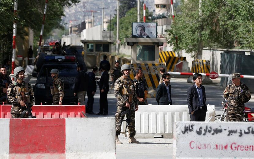 Afganistan’da Hükumet Binasına Saldırı: 10 Ölü
