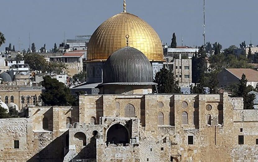 “İsrail” Mescid-i Aksa’nın Tüm Kapılarını Kapattı