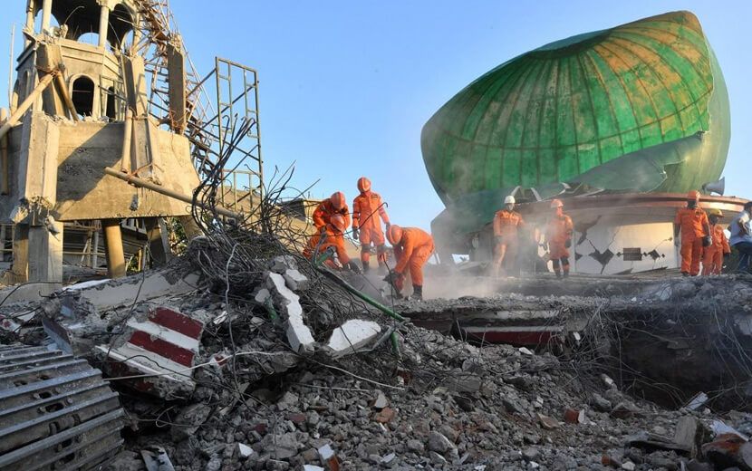 Endonezya’da Deprem Sonrası Tsunami Oluştu