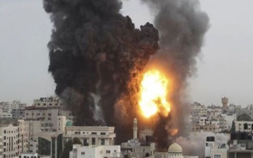 “İsrail” Gazze’yi Vurdu