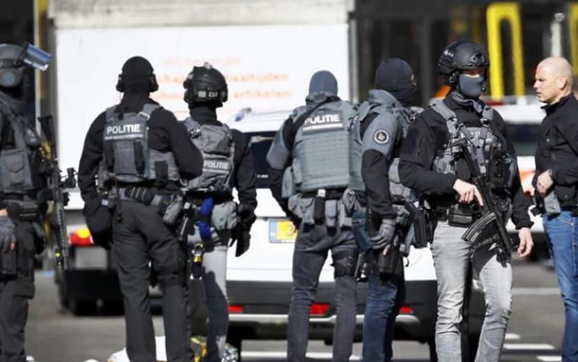 Hollanda’da Silahlı Saldırı: 3 Ölü 9 Yaralı