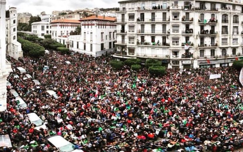 Cezayir’de Protestolar Sürüyor: ’Hedefte Rejim Yanlısı Geçici Devlet Başkanı Var’