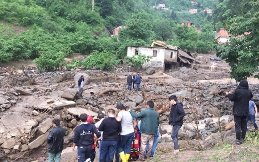 Trabzon’da Sel Felaketi: 3 Ölü, 7 Kayıp