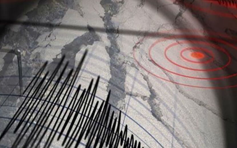 Endonezya’da Tsunami Alarmı Verildi