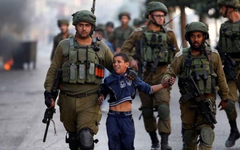 “İsrail” Çocukları Hedef Aldı: 745 Çocuk Tutuklandı!