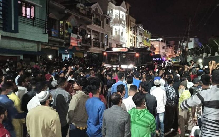 Hindistan’da Rasulullah’a Hakaret: Müslümanlar Sokakta!