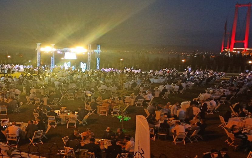 Vekil Düğünü Koronavirüs Tedbirlerini Deldi