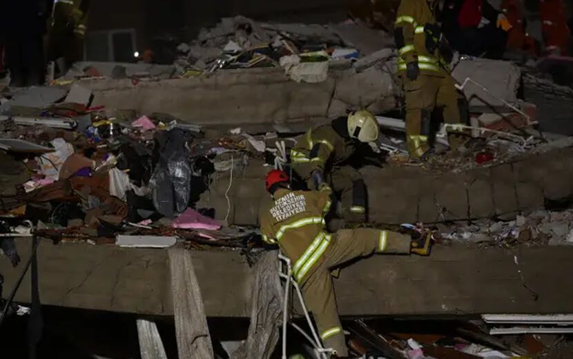 İzmir’de Can Kaybı 79’a Yükseldi