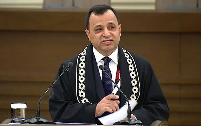 AYM Başkanı Arslan, Orwell’dan Alıntı Yaparak Sistemi Eleştirdi