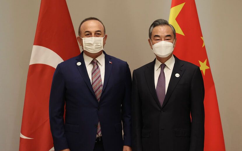 Çavuşoğlu, Çin Dışişleri Bakanı Vang Yi İle Görüştü