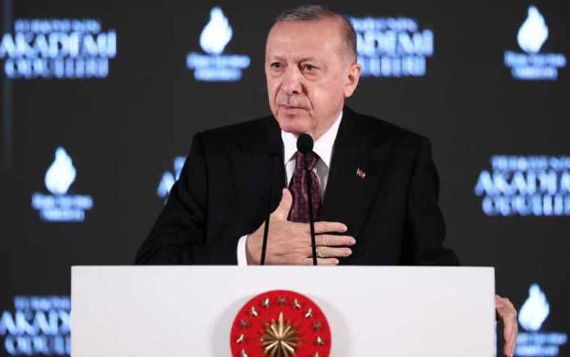 Erdoğan, Kapitalizm İle Hükmediyor, İslam İle Örtüyor