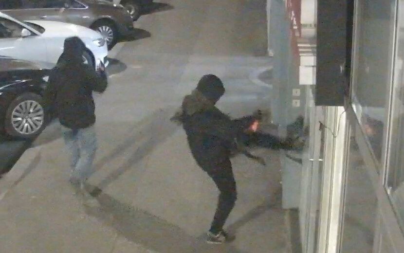 Avusturya’da İki Cami PKK’lıların Saldırısına Uğradı