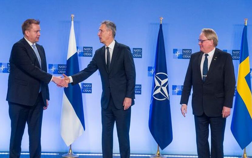 Stoltenberg, Finlandiya ve İsveç’i NATO’ya Davet Etti