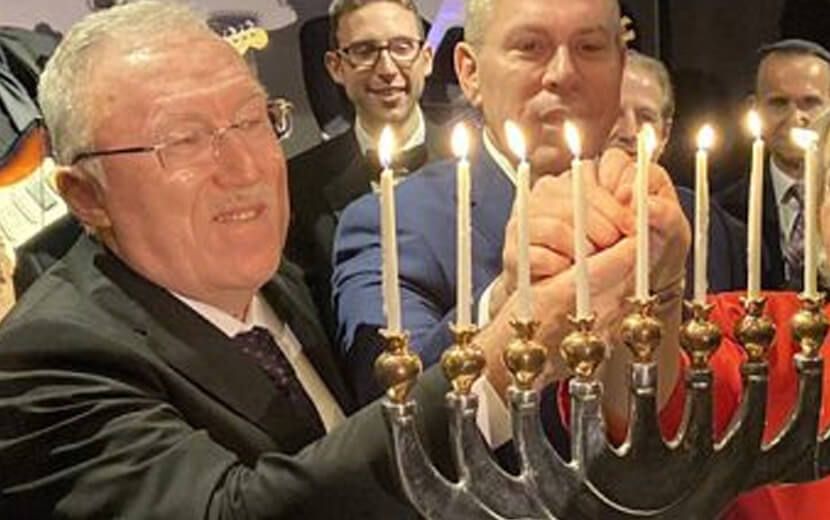 Türkiye’nin ABD Büyükelçisi’nden “İsrail” İle Normalleşme İhanetine Övgü