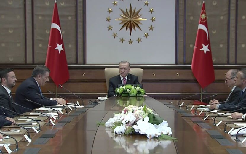 Maske Zulmü, Toplu Taşıma ve Hastanelerde Devam Edecek