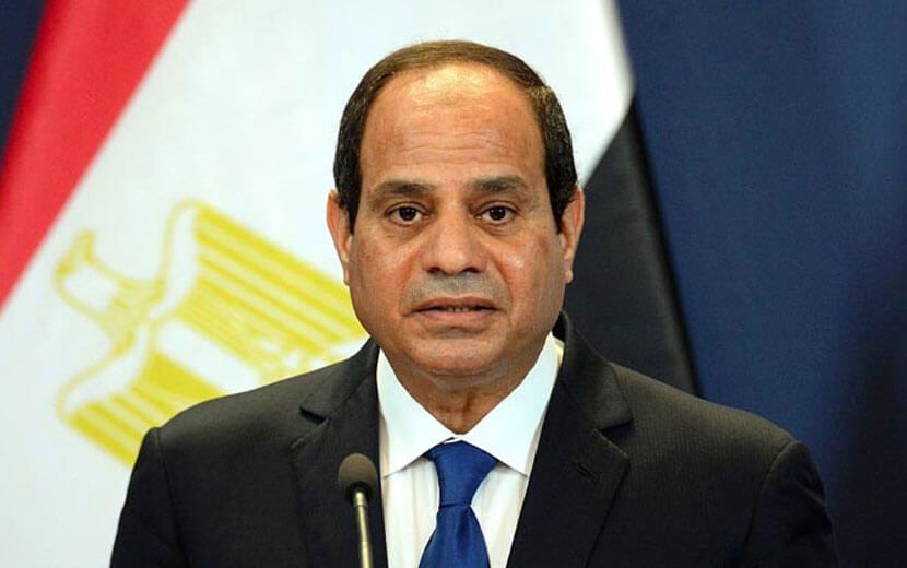 İslam Düşmanı Sisi, Virüsü Bahane Ederek Camilerde İtikafı Yasakladı