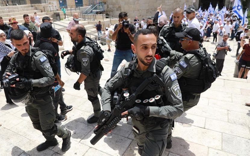 Kınamalarla Cesaretlenen Yahudi, Aksa’da Azgınlığını Sürdürüyor