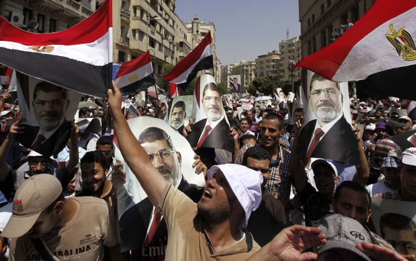 Mısır’da Müslüman Kardeşler Siyasetten Çekildi