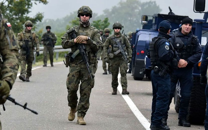 Kosovalı Sırplar Sırbistan-Kosova Sınırında Gerginlik Çıkardı