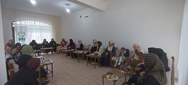 Köklü Değişim Kadın Kolları Diyarbakır İHH'nın Ev Sahipliğini Yaptığı STK Toplantısına Katıldı. 