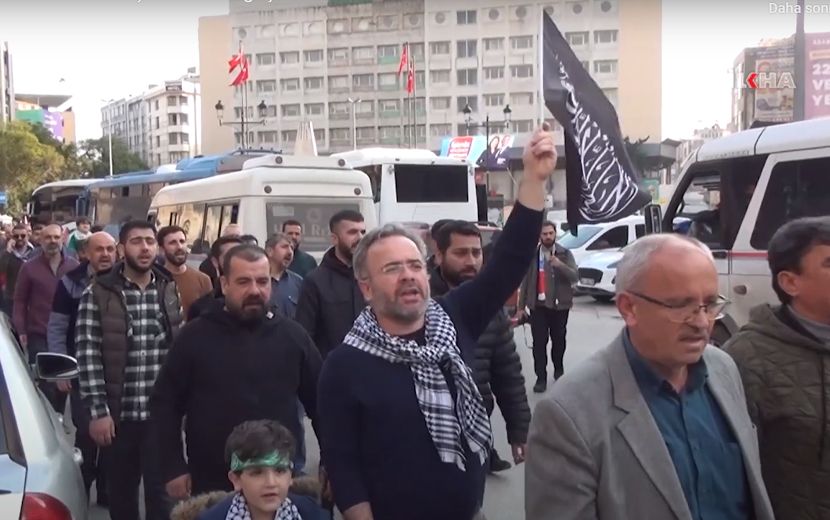 Adanalı Müslümanlardan Yöneticilere; "Gazze İçin Harekete Geçin!" Çağrısı