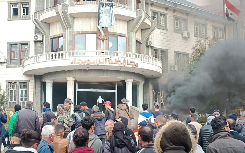 Zorba Esed Rejimi, Yönetimini Protesto Eden Halka Ateş Açtı