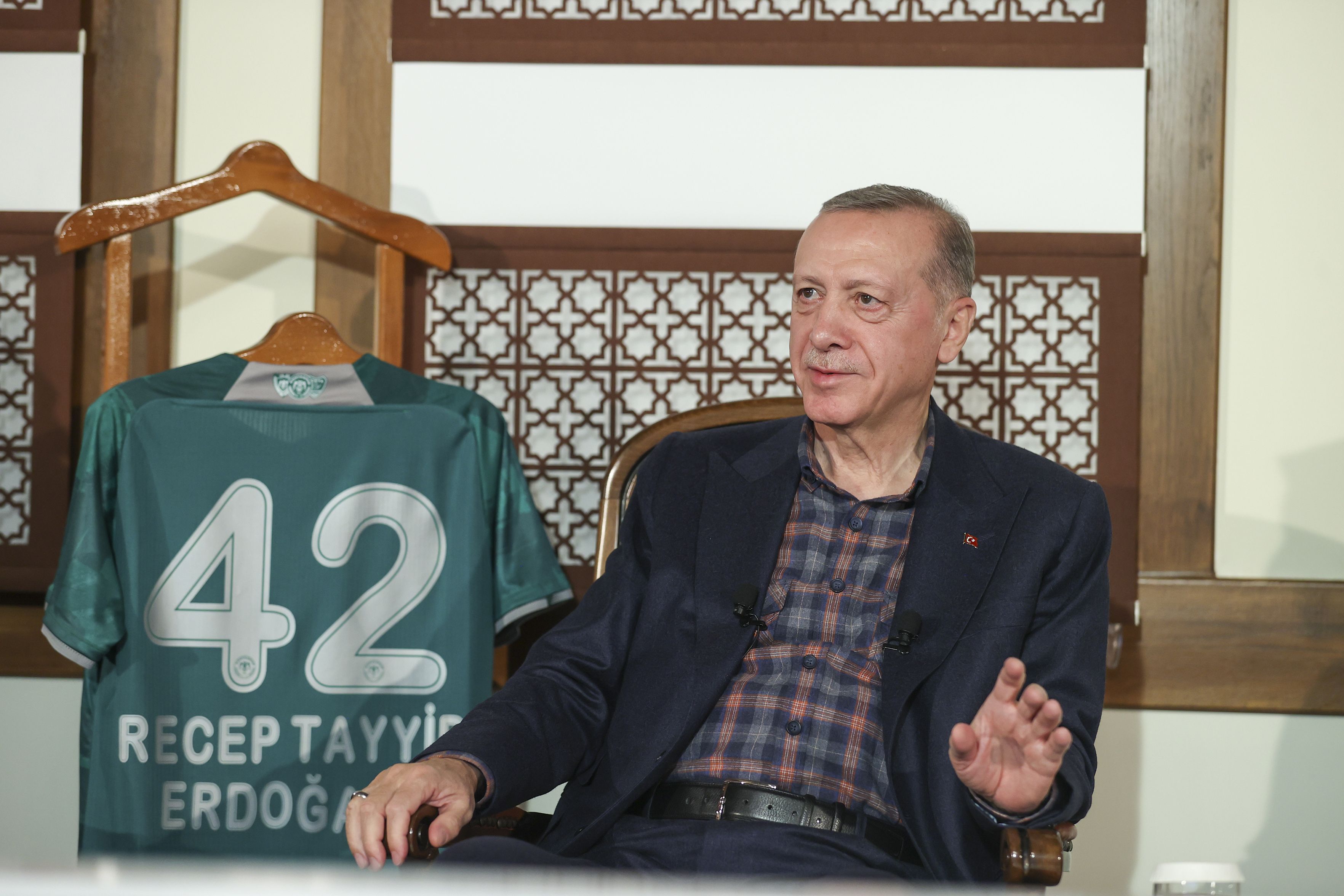 Erdoğan, “Sayın Sisi” Diye Hitap Ettiği Darbeci İle Görüşmekten Çok Mutlu