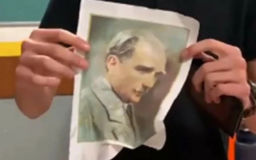17 Yaşındaki Öğrenci Mustafa Kemal’e Hakaretten Tutuklandı