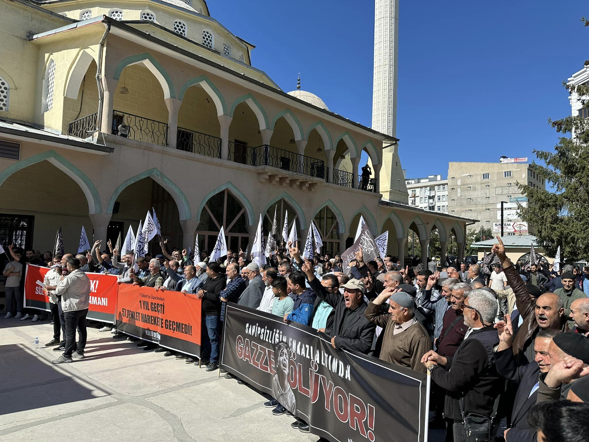 Köklü Değişim,1 Yıl Geçti,57 Devlet Harekete Geçmedi,Van-2.jpg