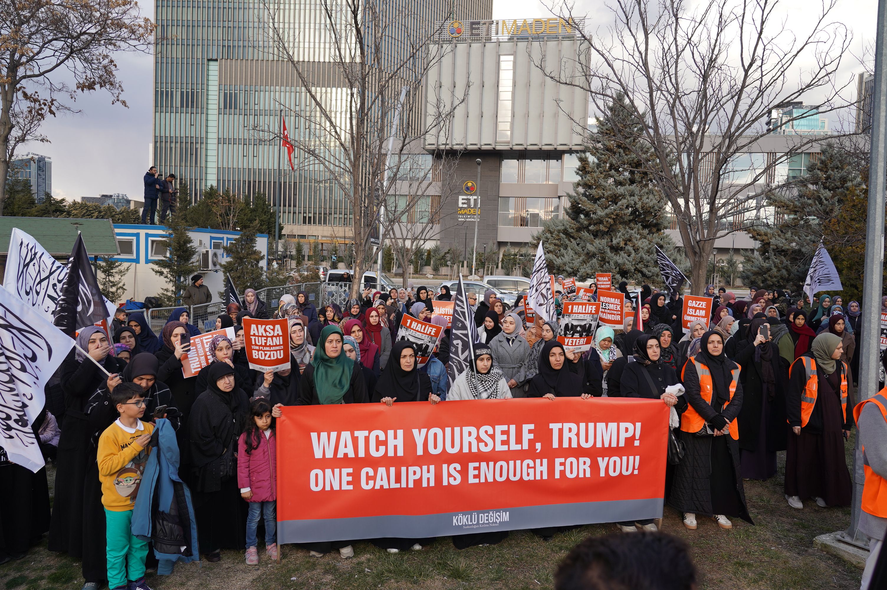 Köklü Değişim,ABD Elçiliğine Mesaj, “Haddini Bil Trump!”+2.jpg