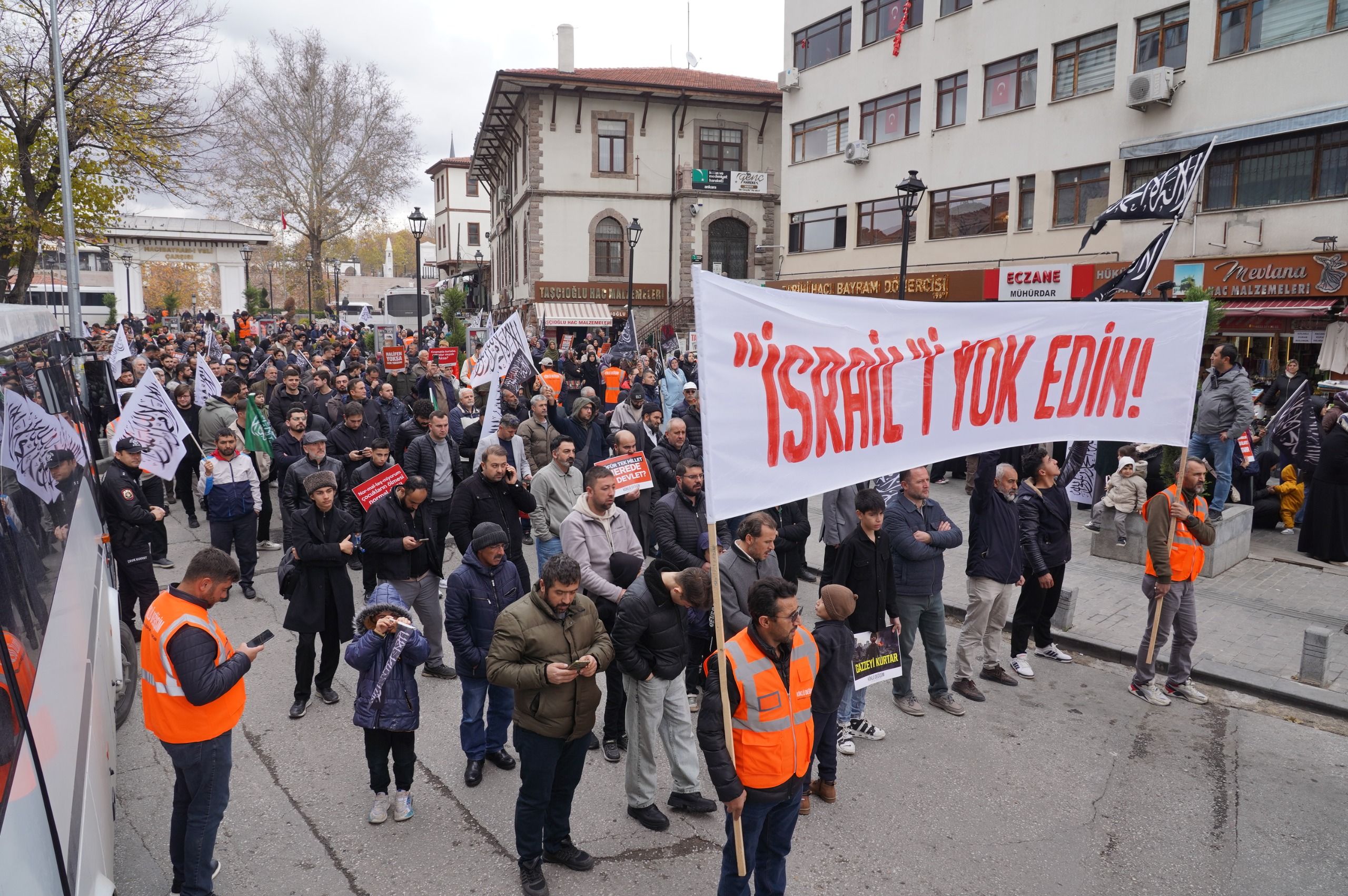 Köklü Değişim Ankara, Gazze'de Ateş Sönmüyor Basın Açıklaması, Ankara-4 genel.jpeg