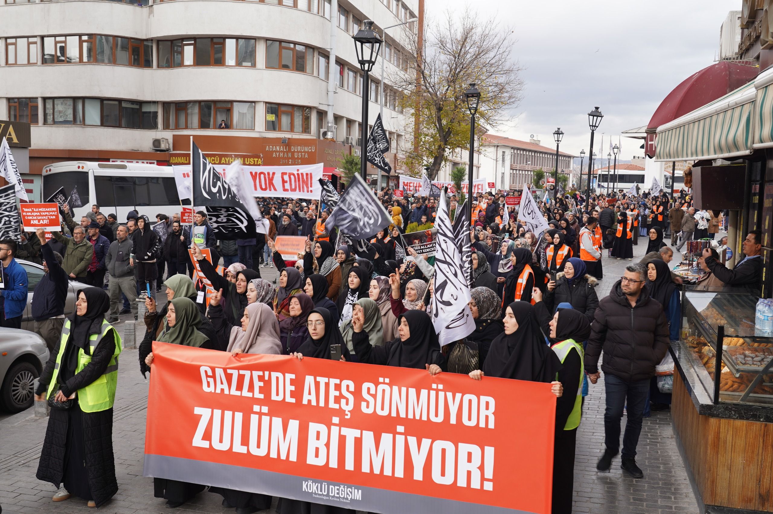 Köklü Değişim Ankara, Gazze'de Ateş Sönmüyor Basın Açıklaması, Ankara-6.genel.jpeg