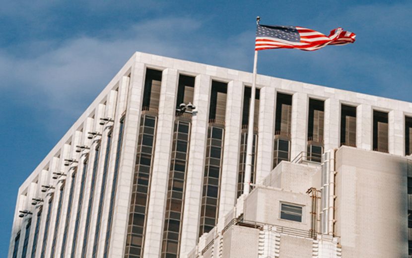 Banka İflaslarının Gölgesindeki ABD, Yine Faiz Artırdı