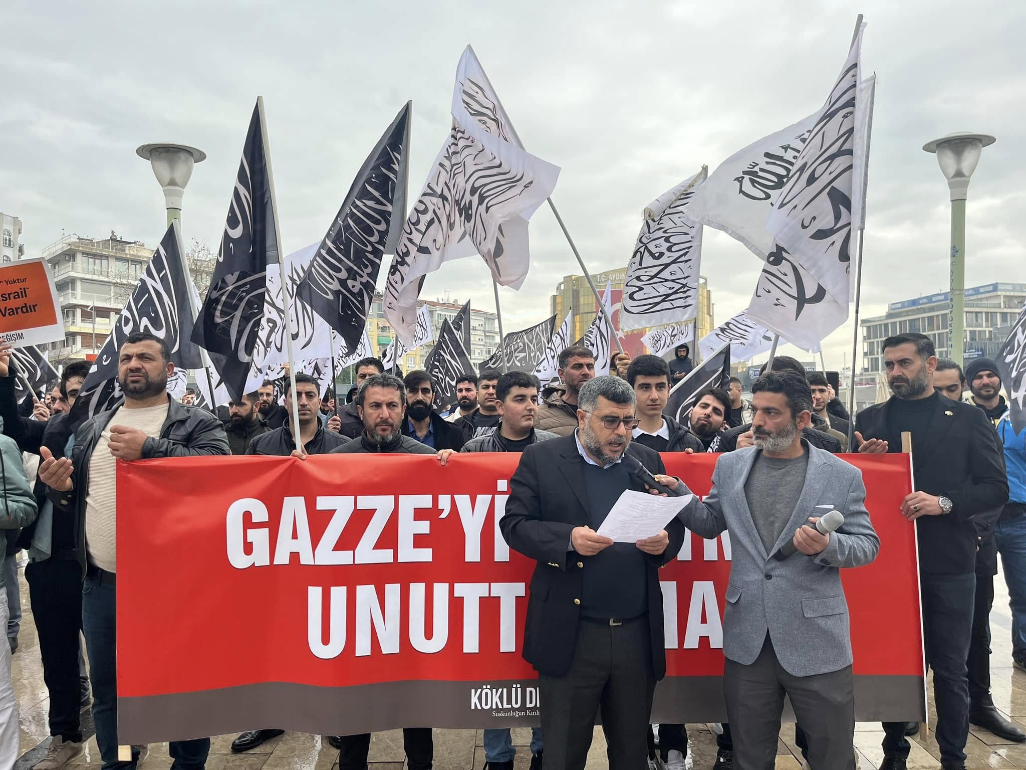 Köklü Değişim Basın Açıklaması Gazze'yi Unutma Unutturma Aydın2.jpg