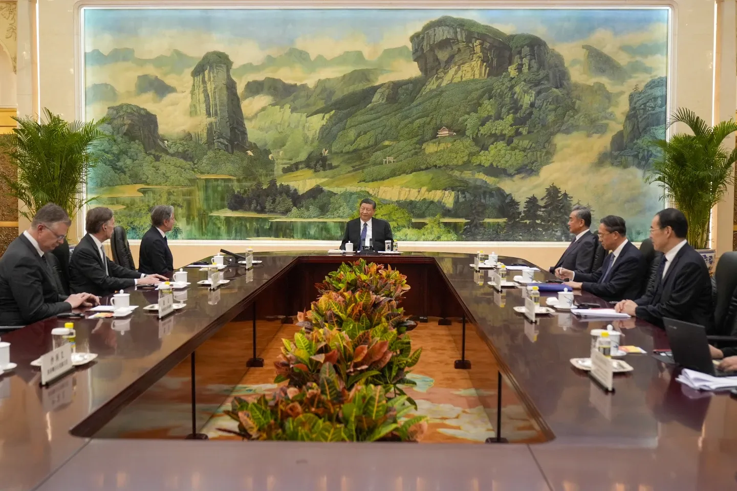 Köklü Değişim,Çin Devlet Başkanı Şii Blinken ile görüştü.webp
