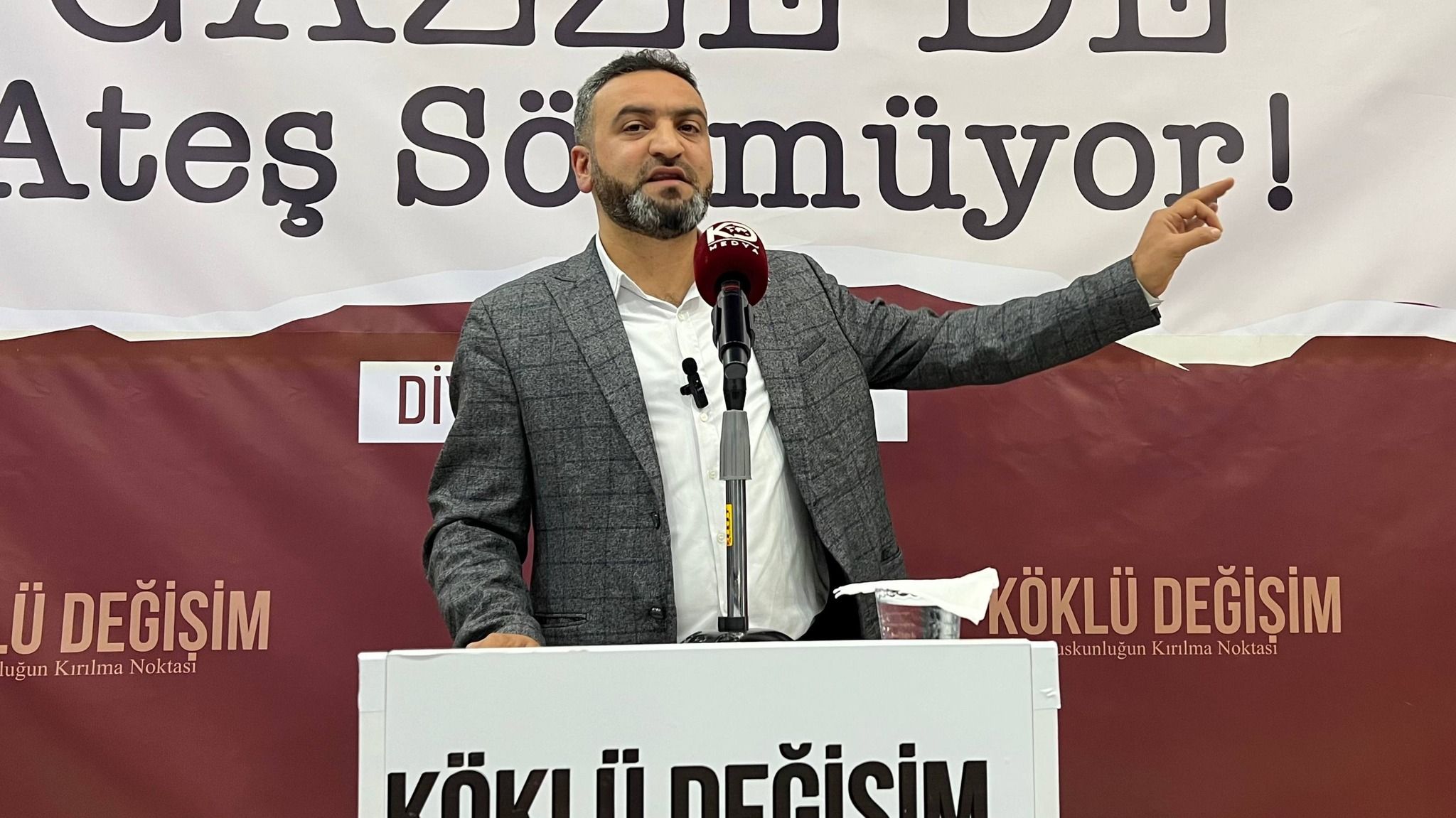 Köklü Değişim Dİyarbakır Gazze Konferansı Burhan Ercan.jpg