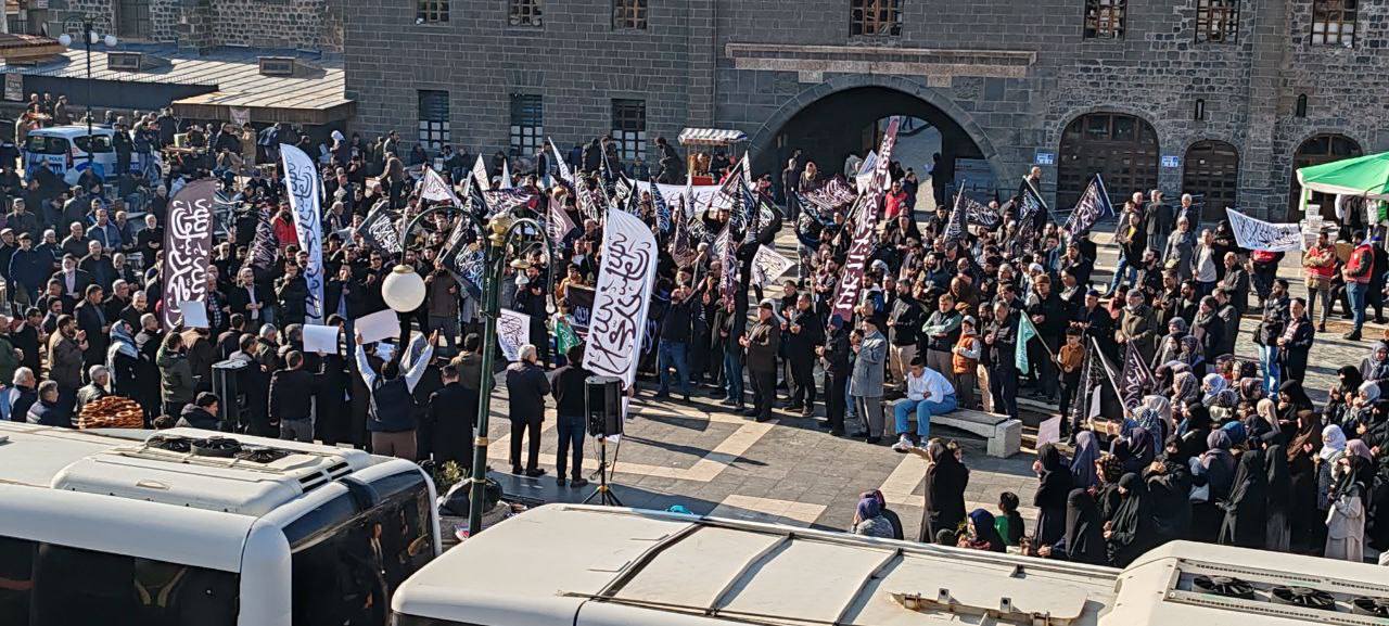 Köklü Değişim, Diyarbakır'da’da Basın Açıklaması,Gazze’yi Unutma, Unutturma5 .jpg