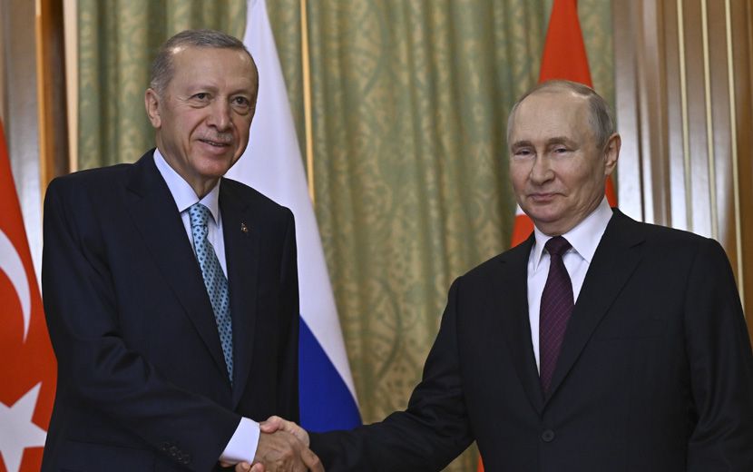 Erdoğan’la Basın Toplantısı Düzenleyen Putin: “Batılı Partnerlerimiz Bizi Dolandırdı”