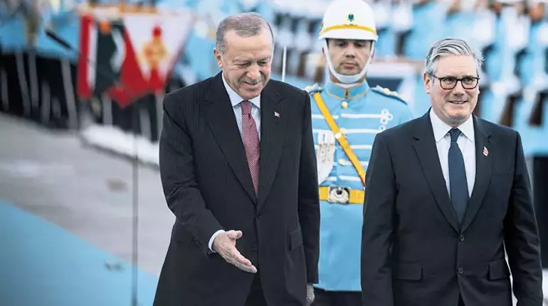 Köklü-Değişim,Erdoğan-ve-Starmer’in-İmzaladığı-Eurofighter-Anlaşmasının-Detayları-Ne-2.jpg