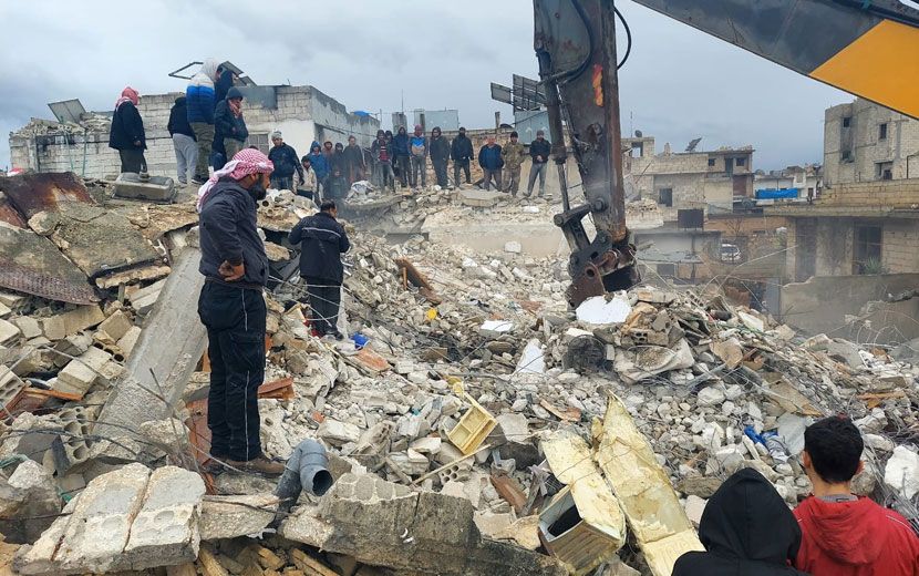 Esed Rejimi, Depremzedeleri Bombalamayı Sürdürüyor