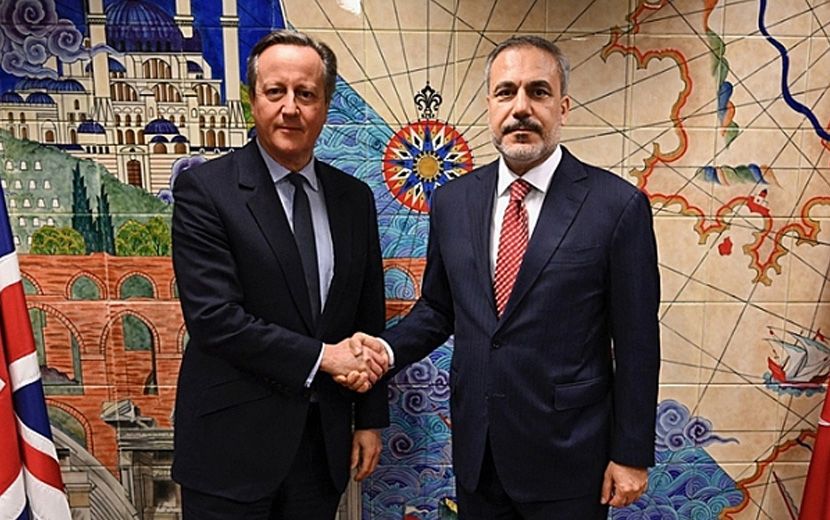 Fidan, İngiliz Mevkidaşı Cameron İle Yemen ve Gazze’yi Görüştü