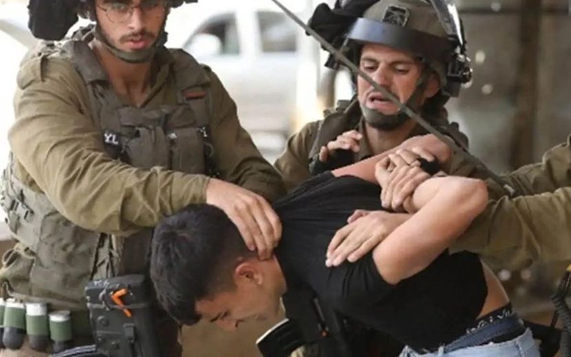 “İsrailli” Doktor: “Filistinli Esirlere Cezaevinde Korkunç Muamele”