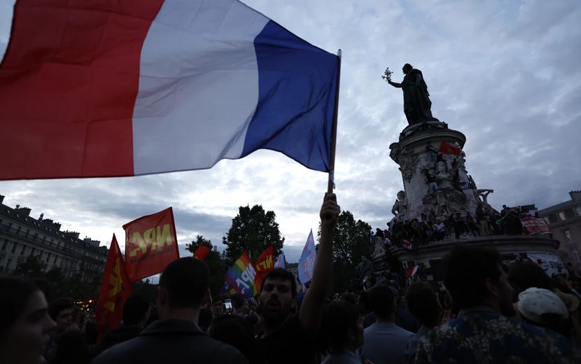 Fransa’daki Seçimlerden Sol İttifak Galip Çıktı