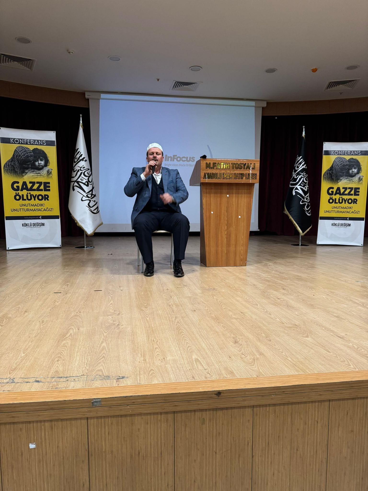 Köklü Değişim, “Gazze’yi Unutturmayacağız” Konferanslar Serisine Hatay’la Devam Etti, Kur'an Tilaveti.jpg