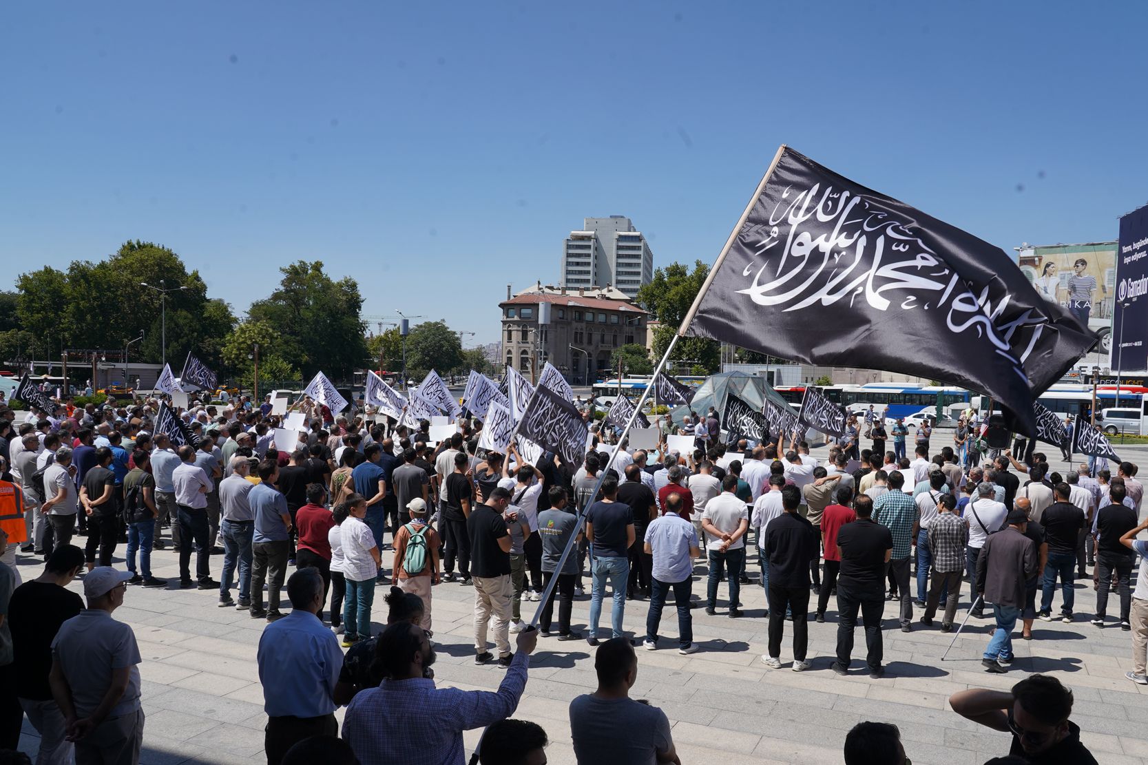 Köklü Değişim,“Gazze’yi Yöneticilerin İhaneti Öldürüyor!”Ankara Basın Açıklaması-2.jpg