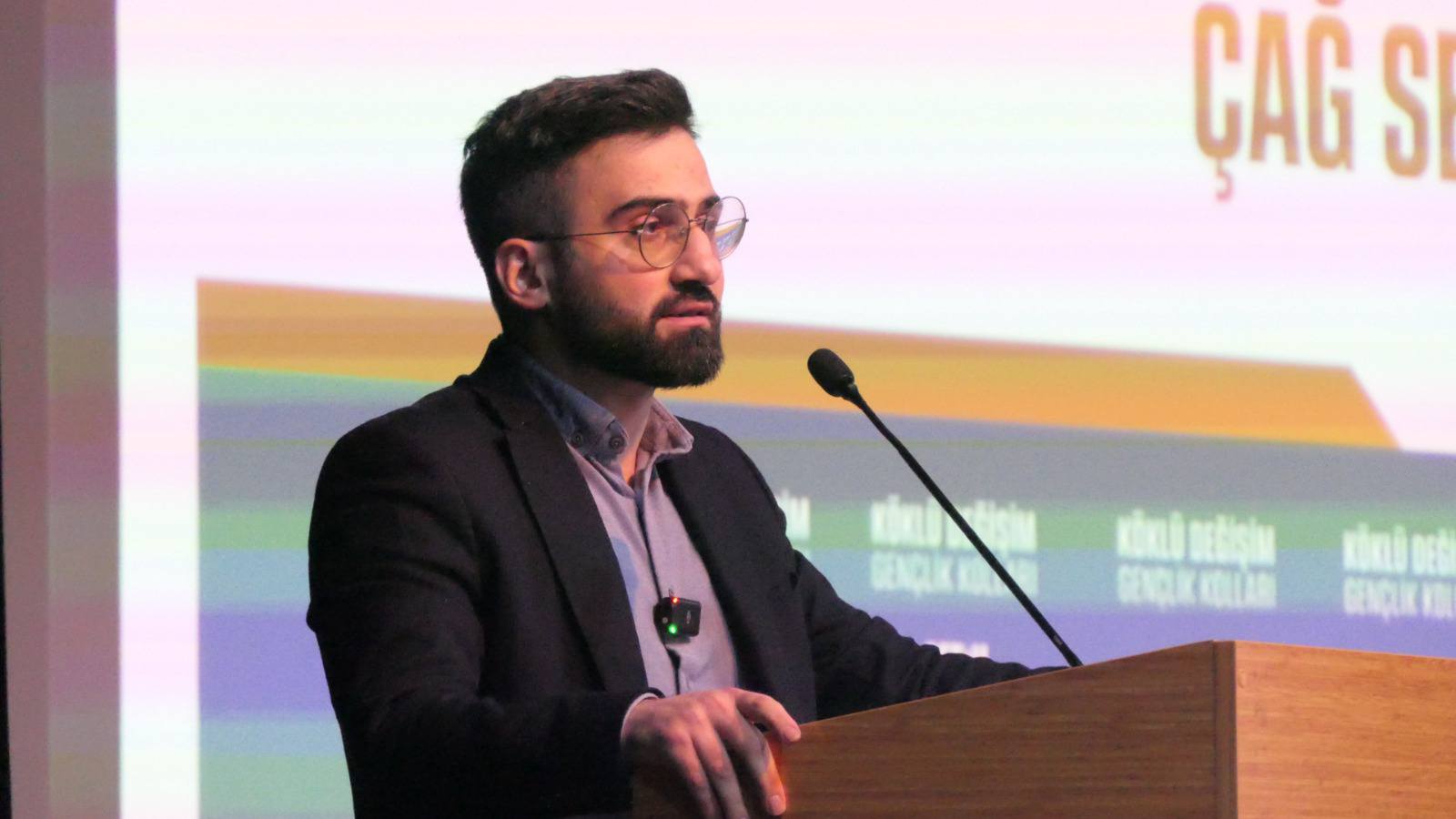 Köklü Değişim Gençlk Kolları, Fetih Konferansı,Murat Taşpınar.jpg