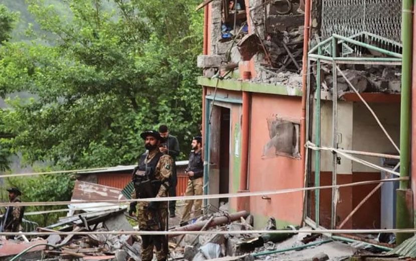 Hindistan, Pakistan’a Saldırı Başlattı: Hindistan’a Ait 5 Jet Düşürüldü