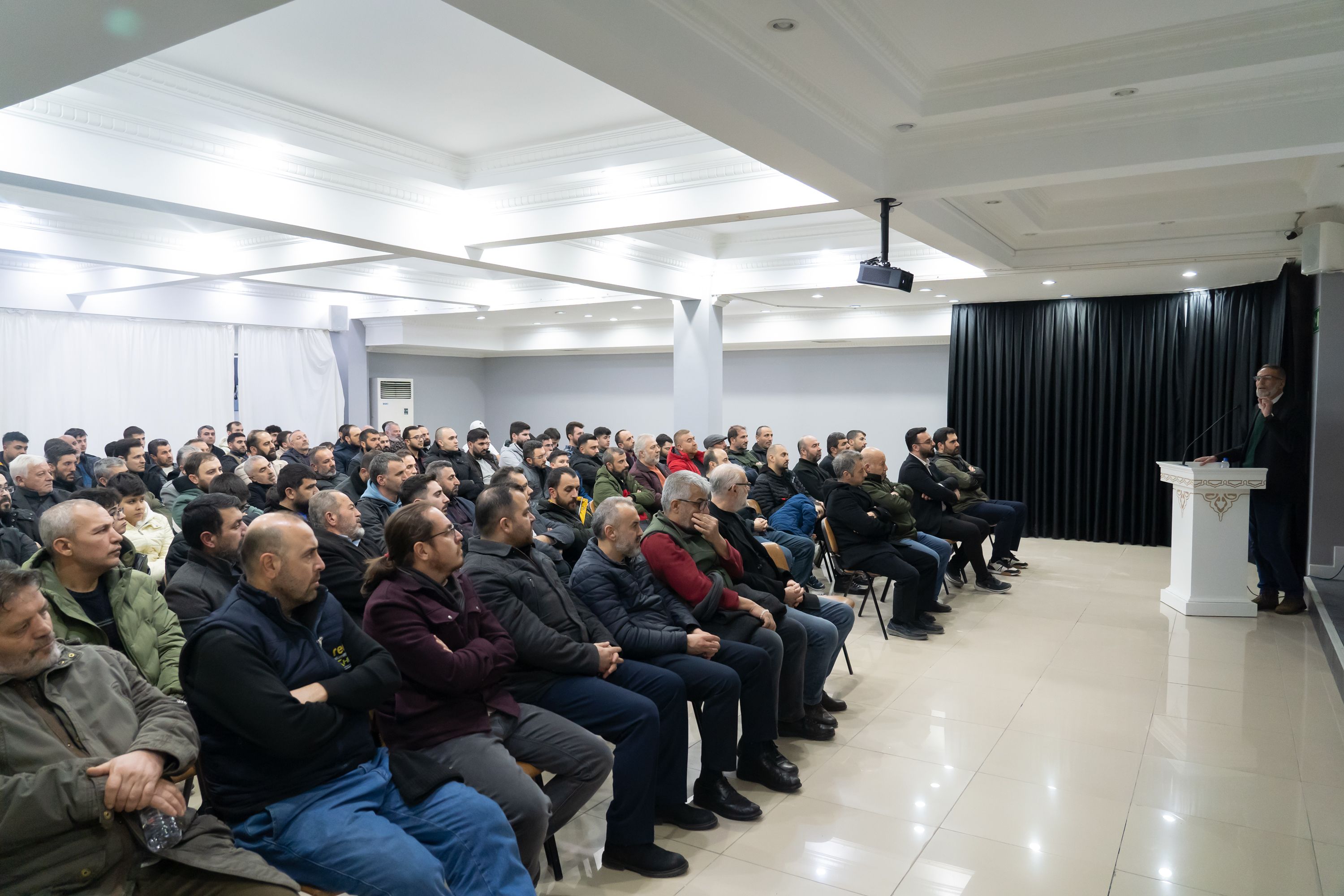 Köklü Değişim,“Hizb-ut Tahrir ve Hilafet” Belgeseli İlk Gösterim Yapıldı Genel.jpg