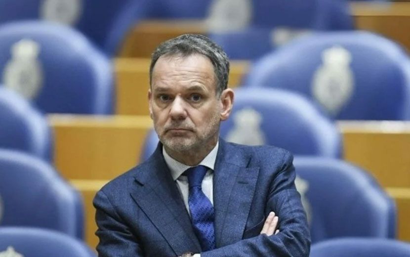  ‘İsrail’e Yaptırım Krizi: Hollanda Hükümetinde 9 Bakan İstifa Etti 