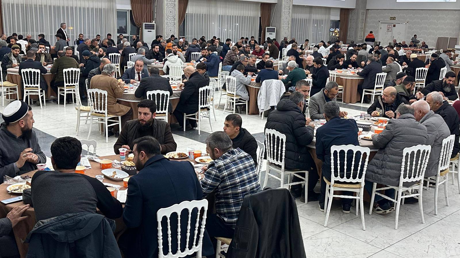 Köklü Değişim ,İftar Diyarbakır-2.jpg